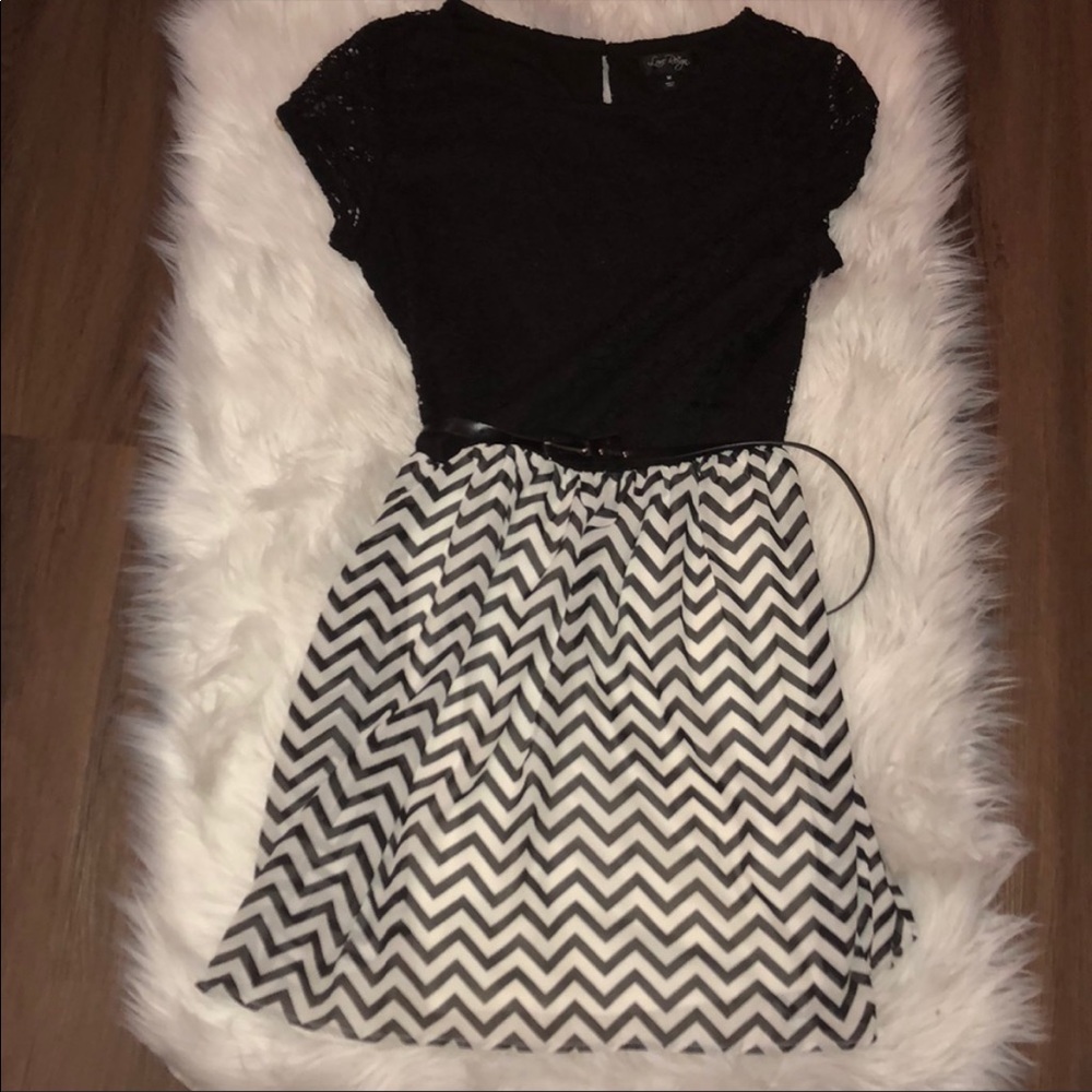 Love Reign Junior’s Lace/Chevron Belt Dress